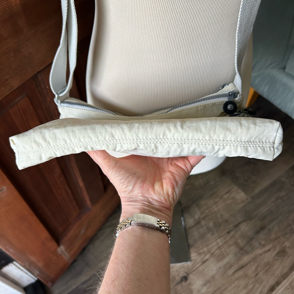 Kipling Crossbody Bag lightweight - Picture 10 of 15